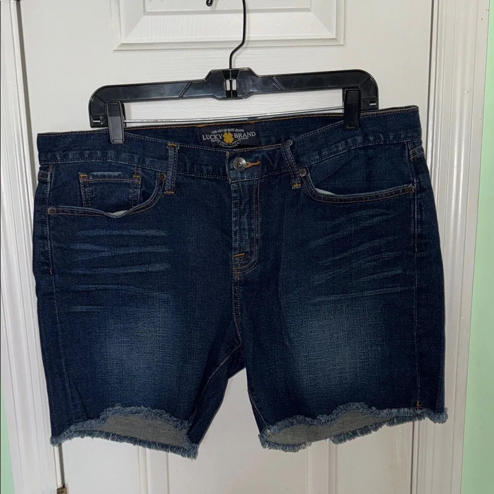 Lucky Brand Dark Blue Frayed Leg Abbey 6” Short Everyday Comfort Summer Size 14